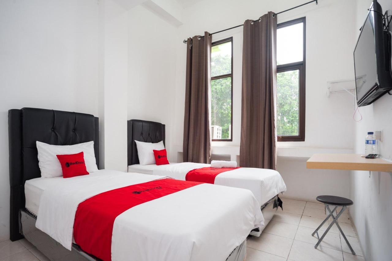 Reddoorz At Jalan Bangau Palembang酒店 外观 照片